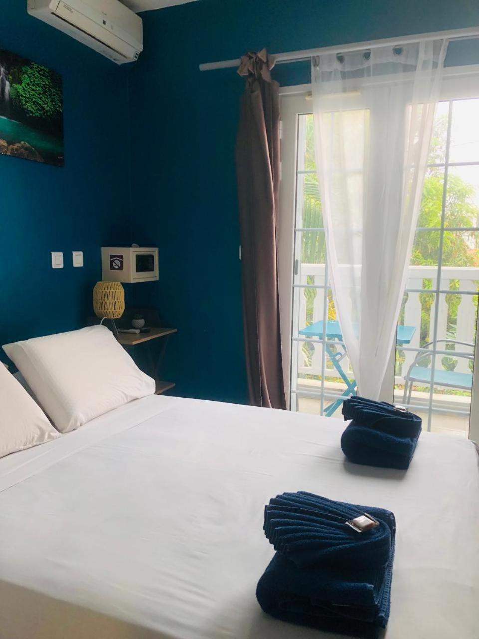 Lindsey Hotel سانت بيير المظهر الخارجي الصورة