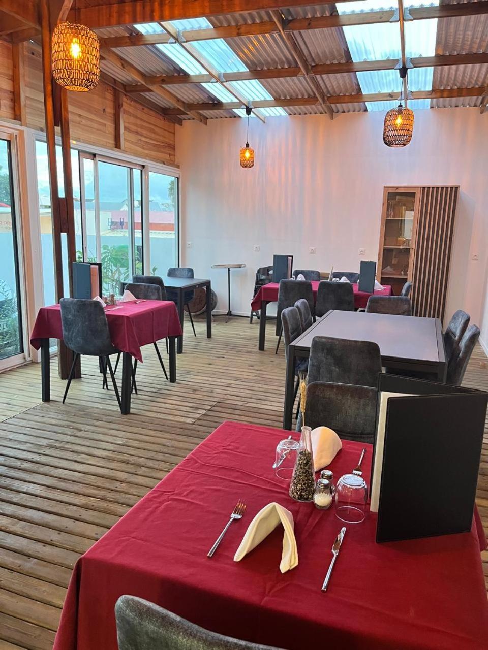 Lindsey Hotel سانت بيير المظهر الخارجي الصورة